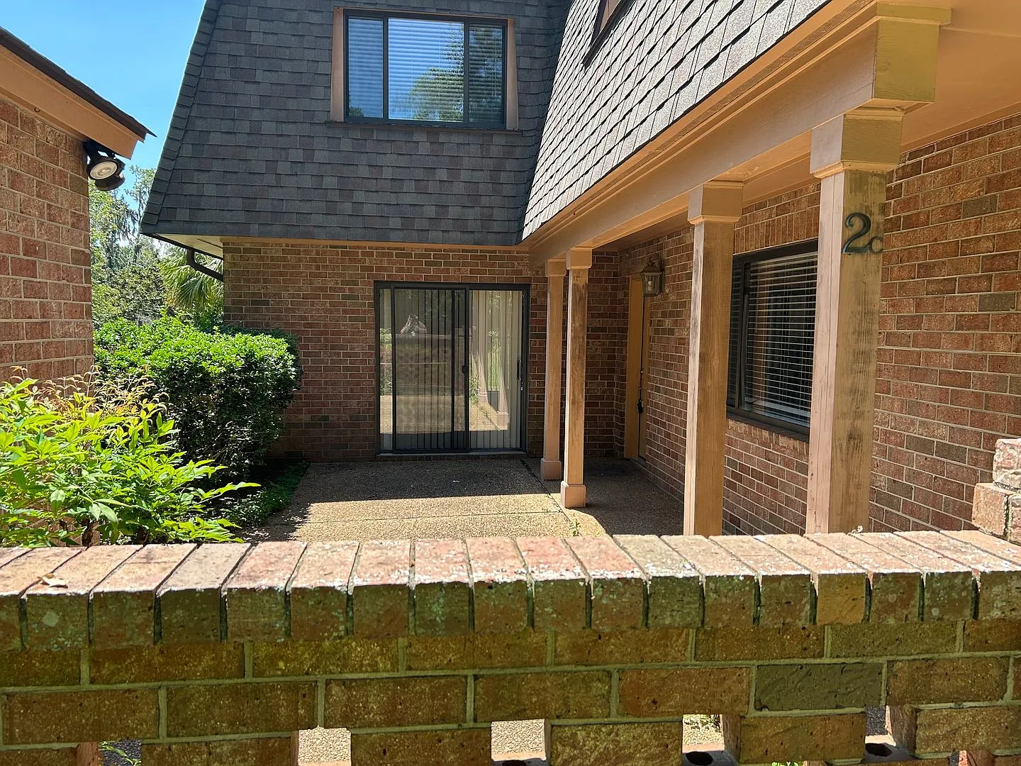 Brick Townhouse Minutes from Midtown — Photo 1
