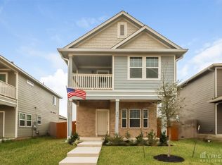 204 Clearlake Dr, Hutto, TX 78634
