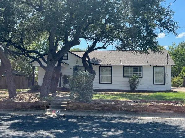 506 S Arnold Street, Lampasas, TX 76550-1613