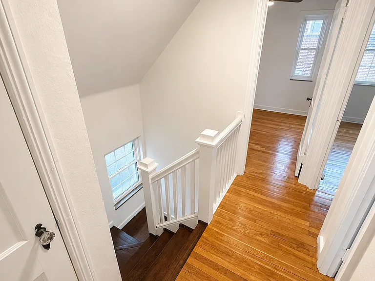 146 Evaline St — Photo 16