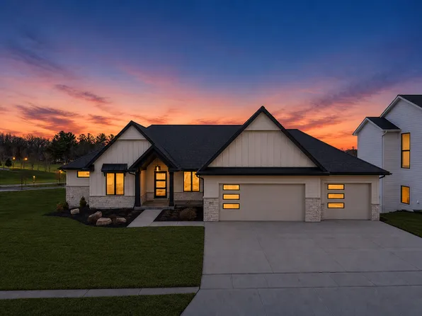 2665 Timber Oaks Rd SW, Rochester, MN 55902