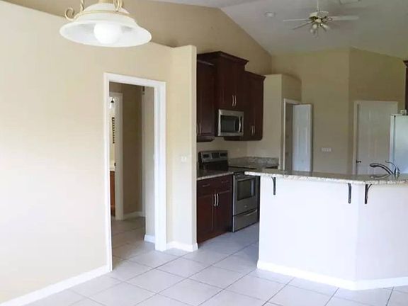 2nd image of 43 Renworth Ln