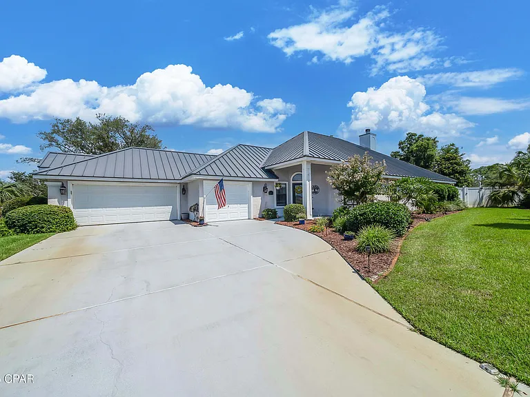 625 Amberjack Dr — Photo 6
