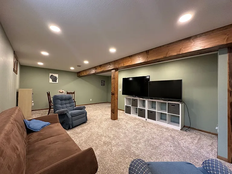 868 N Edge Trl — Photo 17