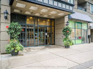 140 Simcoe St #1004, Toronto, ON M5H4E9