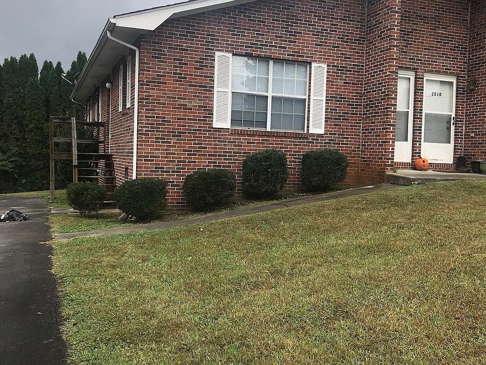 1st image of 2812 Avery Cir
