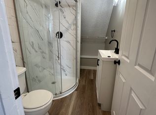 17 Central St #3, Derry, NH 03038