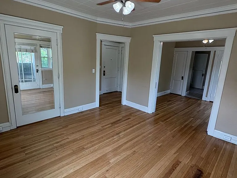 3301 Dewey Ave — Photo 14