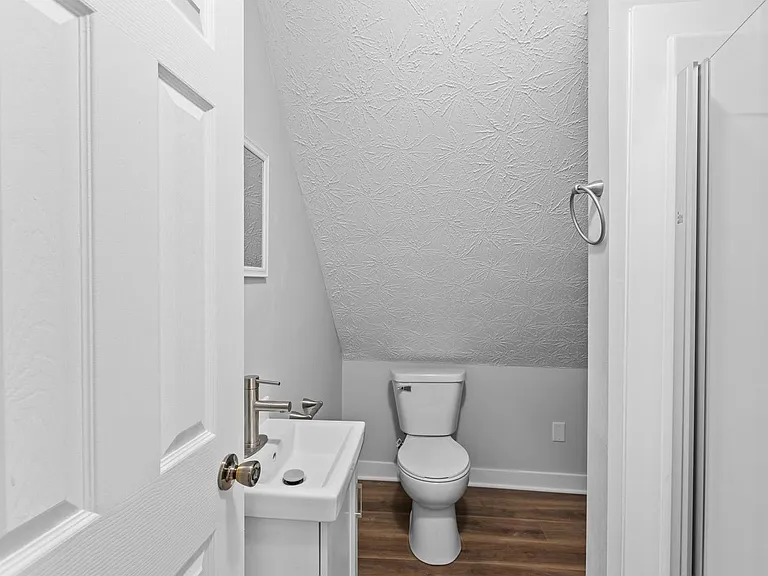 1043 N Holmes Ave — Photo 17