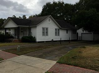 119 N San Jacinto St, Conroe, TX 77301