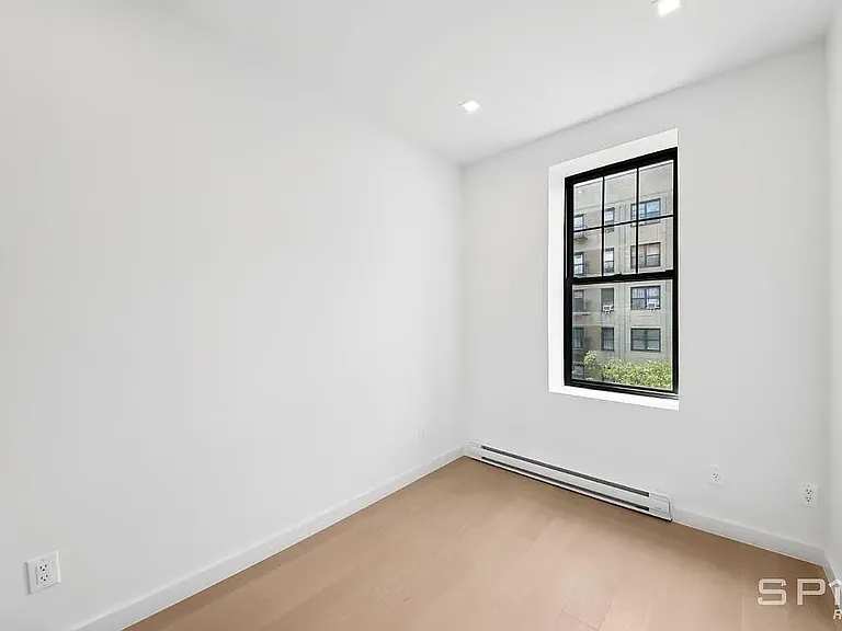 188 Claremont Ave #3N — Photo 8
