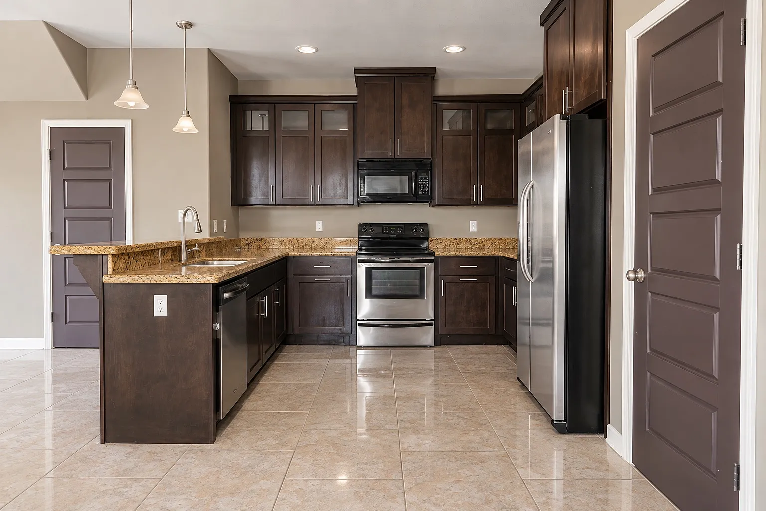 2 bed, 2.5 bath, 1248 sqft, $1,300 — Photo 4