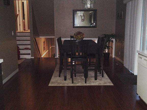 2nd image of 1433 Hillsdale Dr