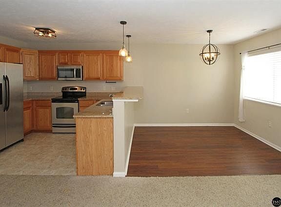 5th image of 6028 Glenbrook Ln