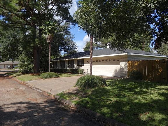 4th image of 4300 Dogwood St