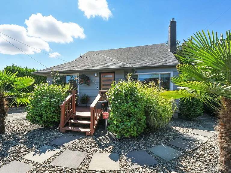 2407 E Mill Plain Blvd — Photo 1