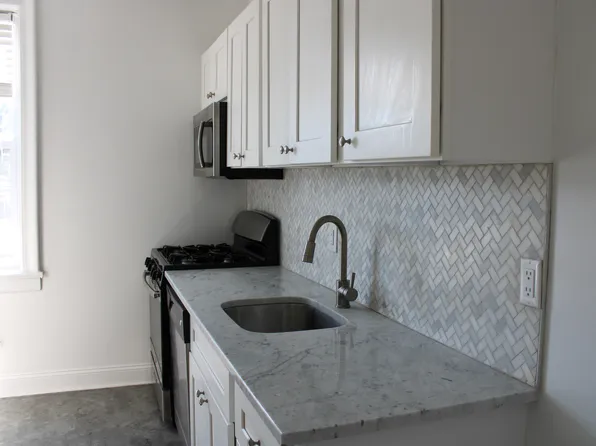 256 Grant Avenue image 12 of 15