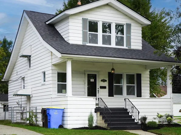 34804 Ash St, Wayne, MI 48184