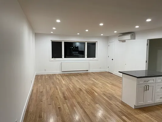 Rented by Capri Jet Realty Corp | media 12