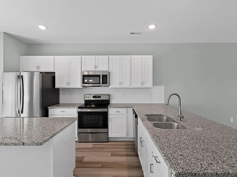 320 Starfish Ln — Photo 9