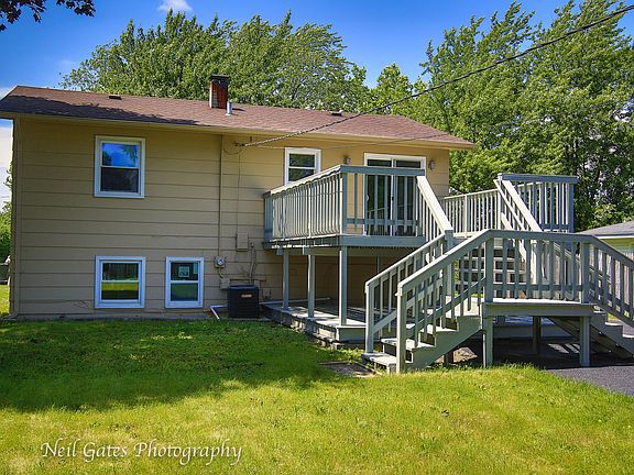 5th image of 3521 Winhaven Dr