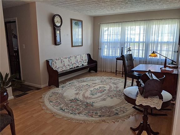 2nd image of 2349 Berwick Dr