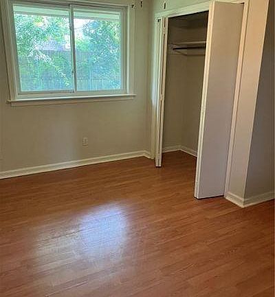 4th image of 908 Helios Ave