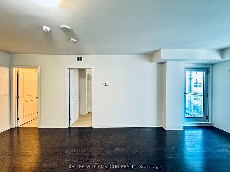 242 Rideau St #1106 — Photo 14