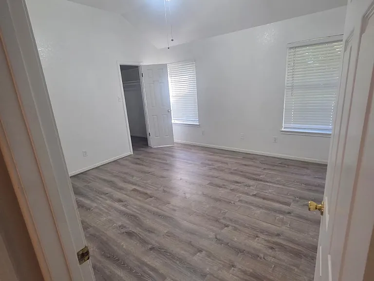 1515 Chardonnay Dr — Photo 18