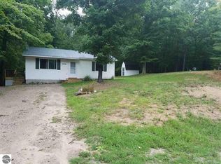 3936 Jeri Rd, Interlochen, MI 49643