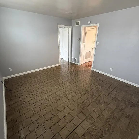 310 Vine Ave — Photo 7