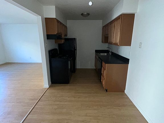4th image of 8740 Brentshire Walk