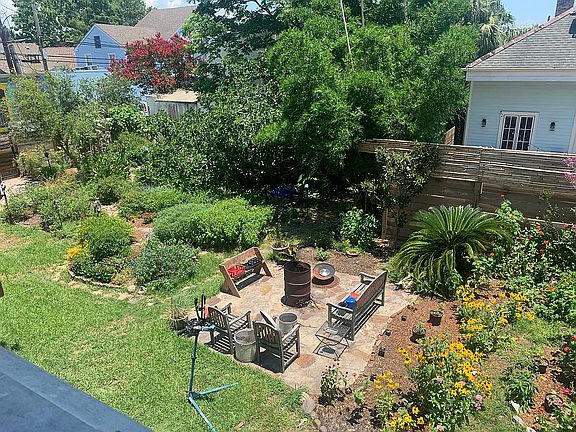4th image of 3150 Dauphine St