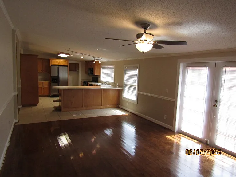4883 Riverside Dr #A — Photo 26