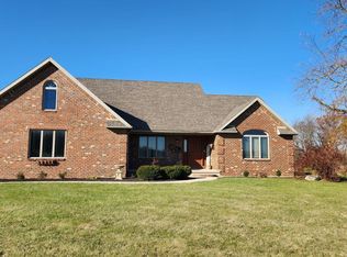 15065 Buckland River Rd, Wapakoneta, OH 45895