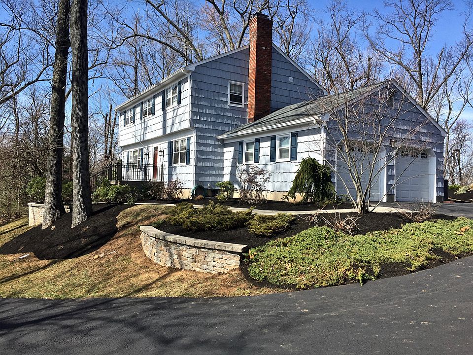 830 Long Hill Rd - Front 2