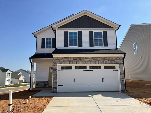 4314 Honeysuckle Vine Dr, Winston Salem, NC 27106