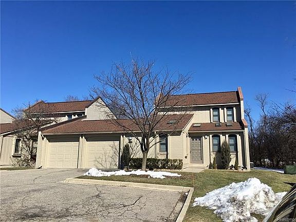 2nd image of 2969 Moon Lake Dr #116