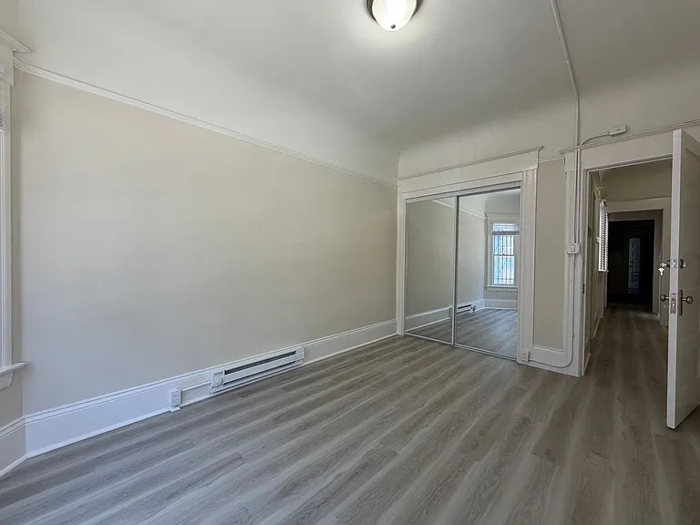 569 Minna St #569 — Photo 4