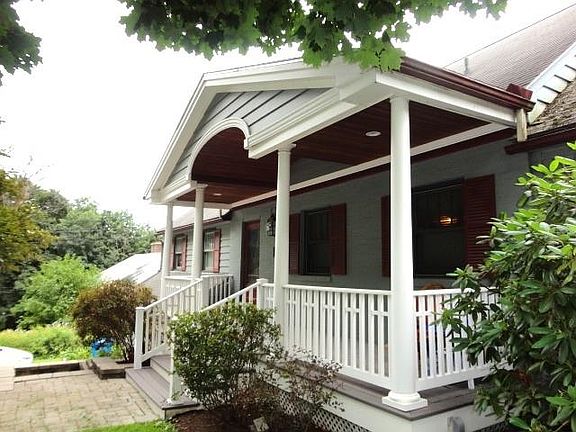 2nd image of 95 Crescent Road