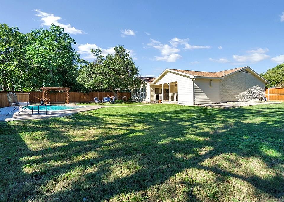 1st image of 1404 High Meadow Cir