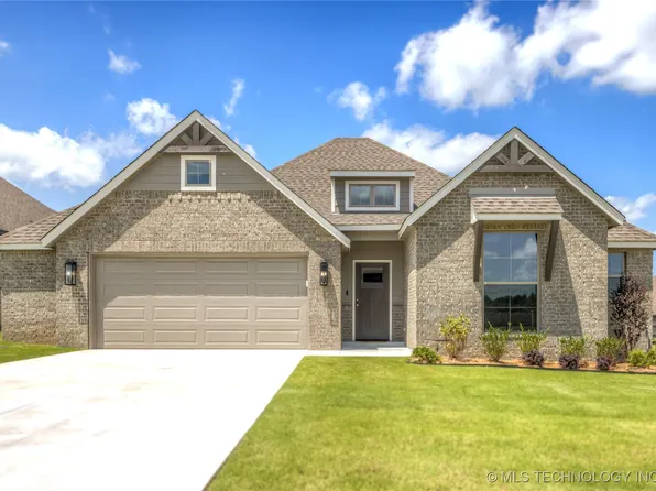 5110 S Everett Dr, Sand Springs, OK 74063