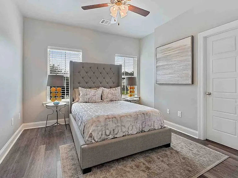 8116 Village Lake Ave — Photo 10