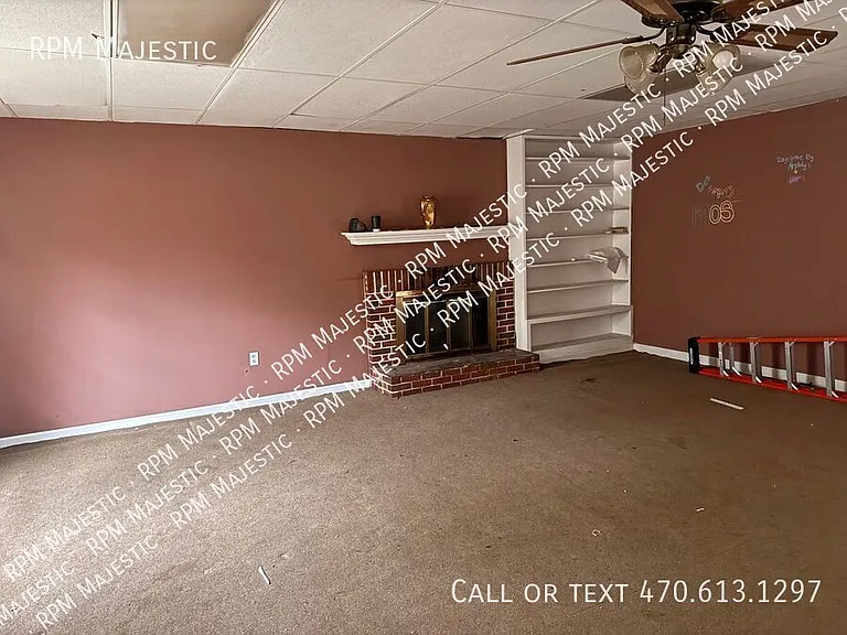 5247 Scofield Rd — Photo 3