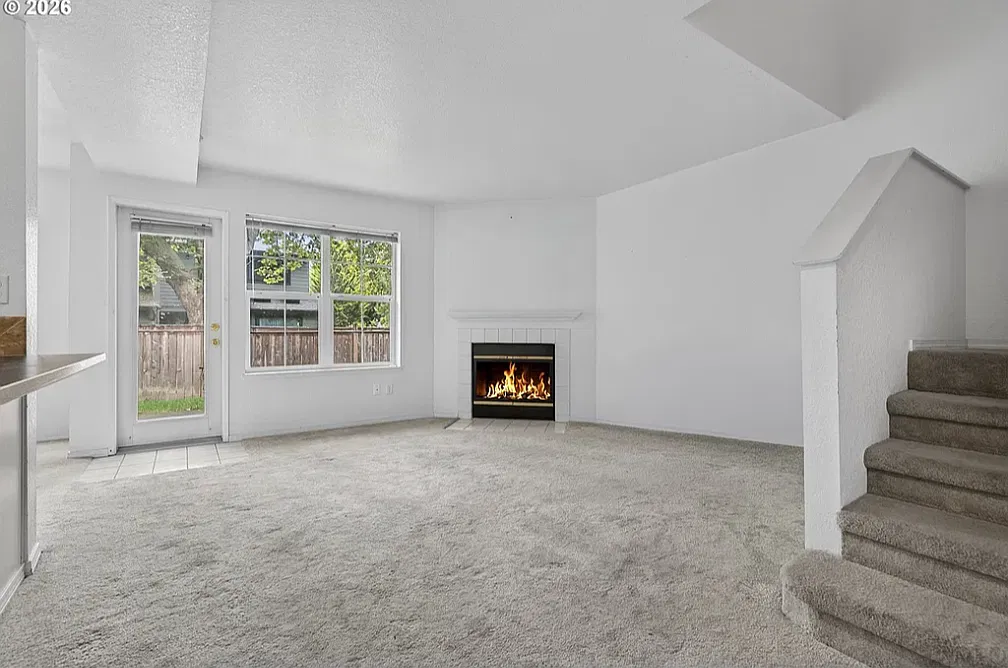 3 bed, 2.5 bath, 1487 sqft, $2,000 — Photo 3