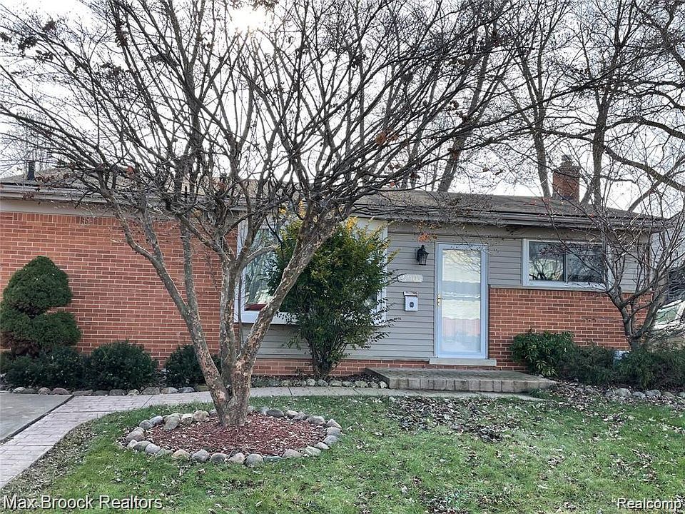 22500 Raymond St, Saint Clair Shores, MI 48082 Zillow