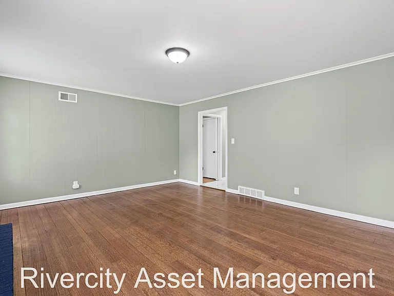 2533 Howard Rd — Photo 12