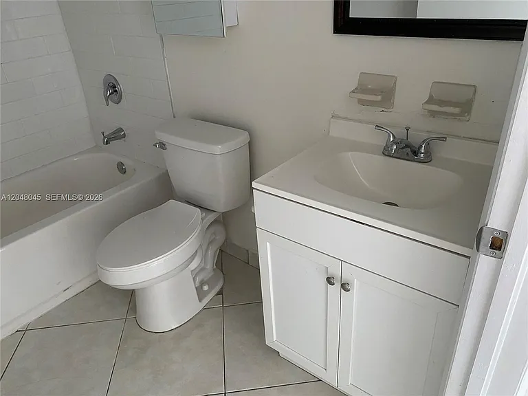 181 NW 47th Ave #9 — Photo 7