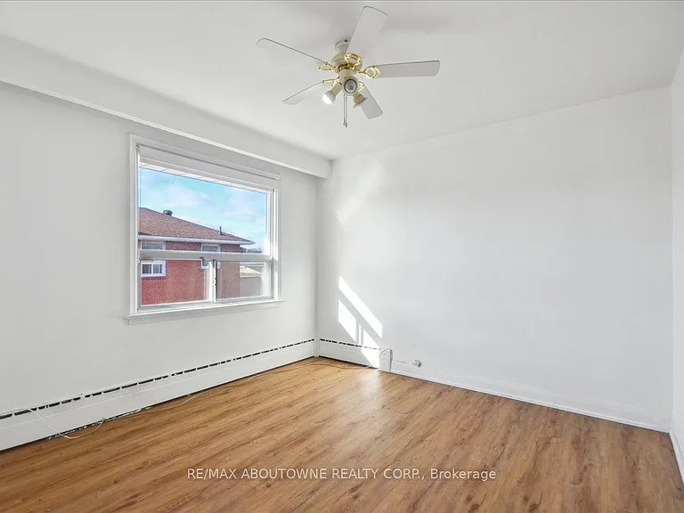 2 Wesley St #6 — Photo 17