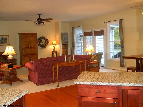 4th image of 431 Fairlawn Dr
